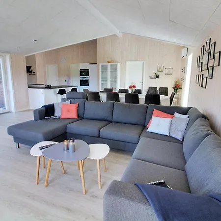 別荘 Tahvo - 3-3km From The Sea By Interhome